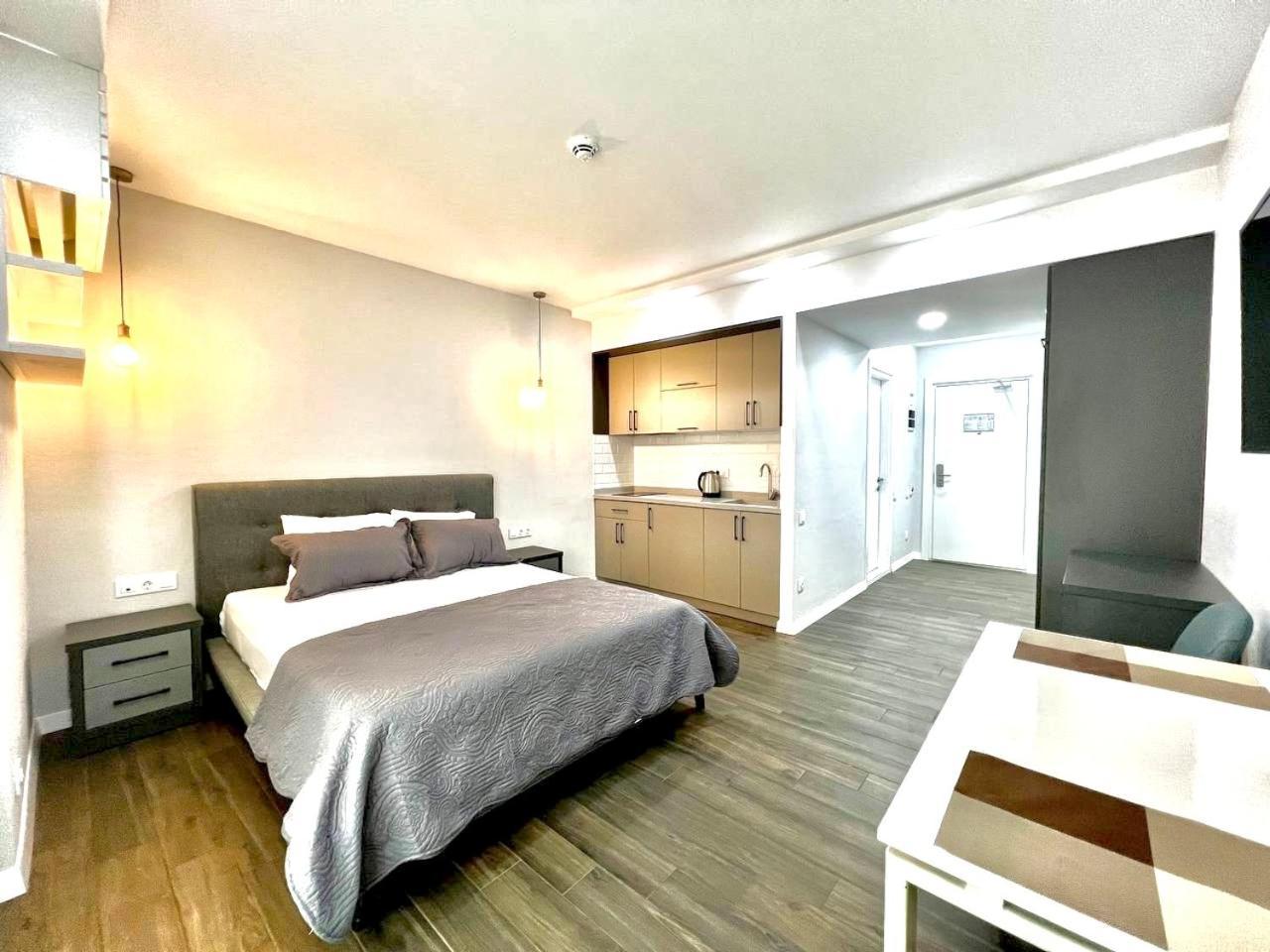 Batumi Deluxe Apartments Экстерьер фото