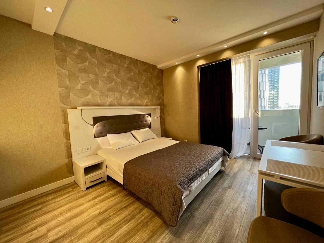 Batumi Deluxe Apartments Экстерьер фото