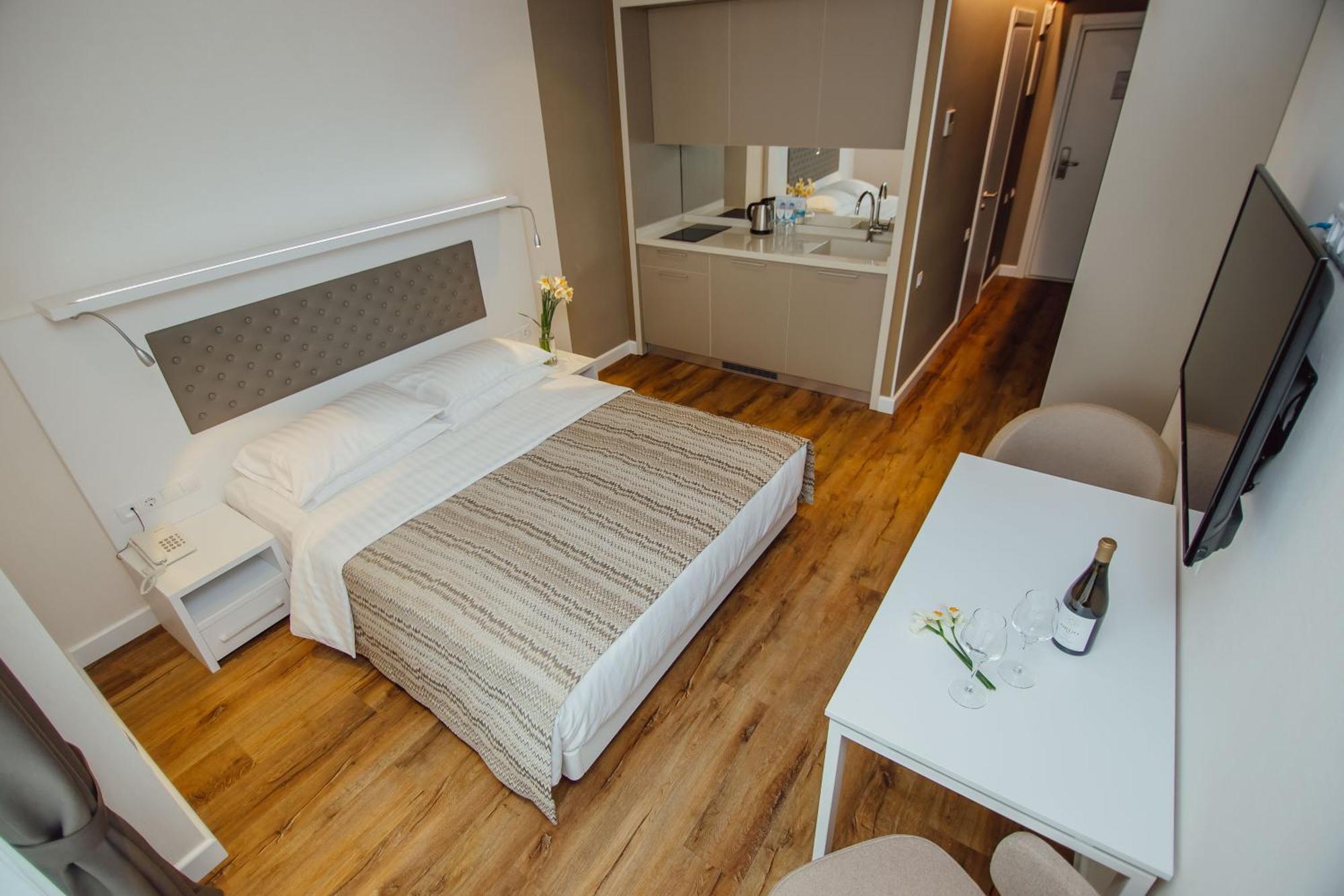 Batumi Deluxe Apartments Экстерьер фото