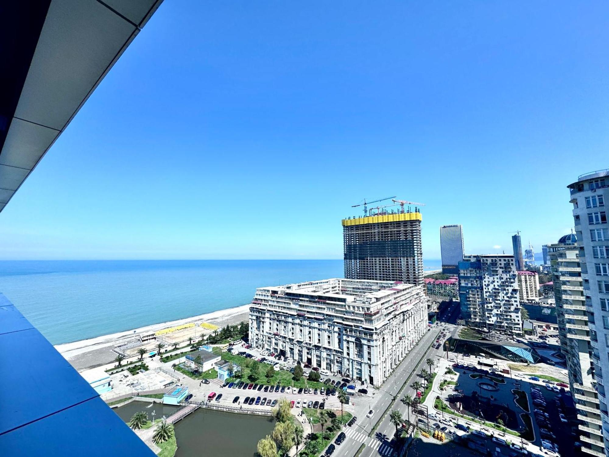 Batumi Deluxe Apartments Экстерьер фото