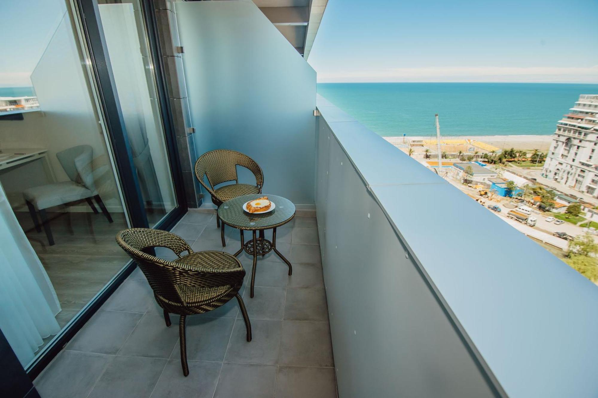 Batumi Deluxe Apartments Экстерьер фото